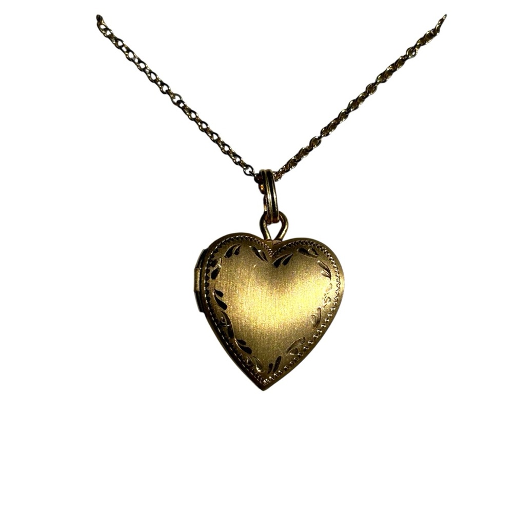 VTG Gold Filled Engraved Heart Locket Pendant & 18" Gold Filled Chain Necklace